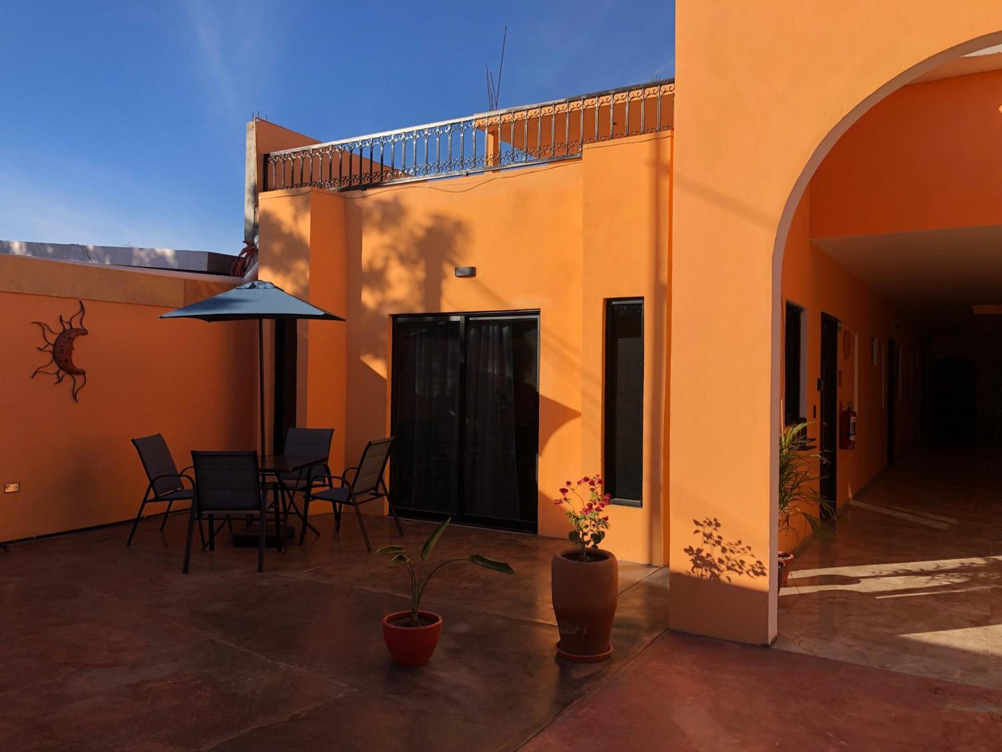 Tres Iguanas Apart Hotel - New, Cozy & Spacious Flats, Short Walk To Beach Loreto  Buitenkant foto