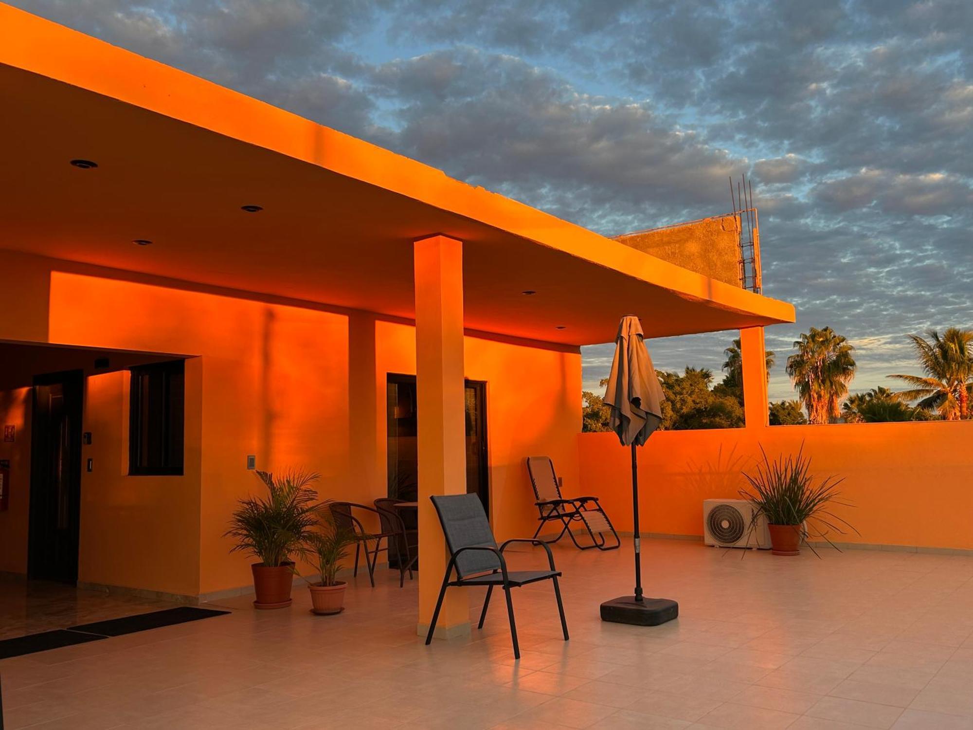 Tres Iguanas Apart Hotel - New, Cozy & Spacious Flats, Short Walk To Beach Loreto  Buitenkant foto